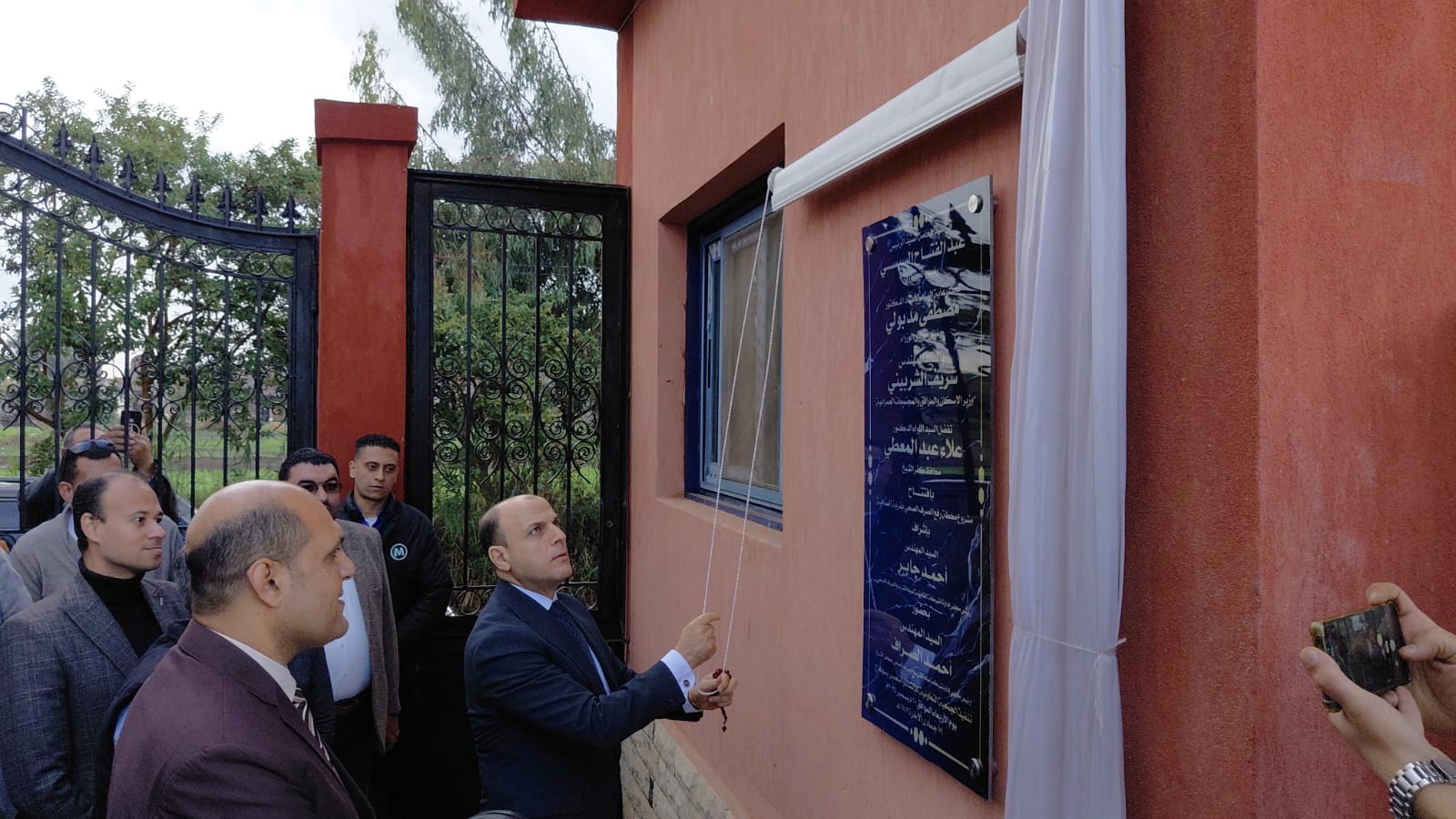 محافظ كفر الشيخ يفتتح محطة رافع صرف الصافية