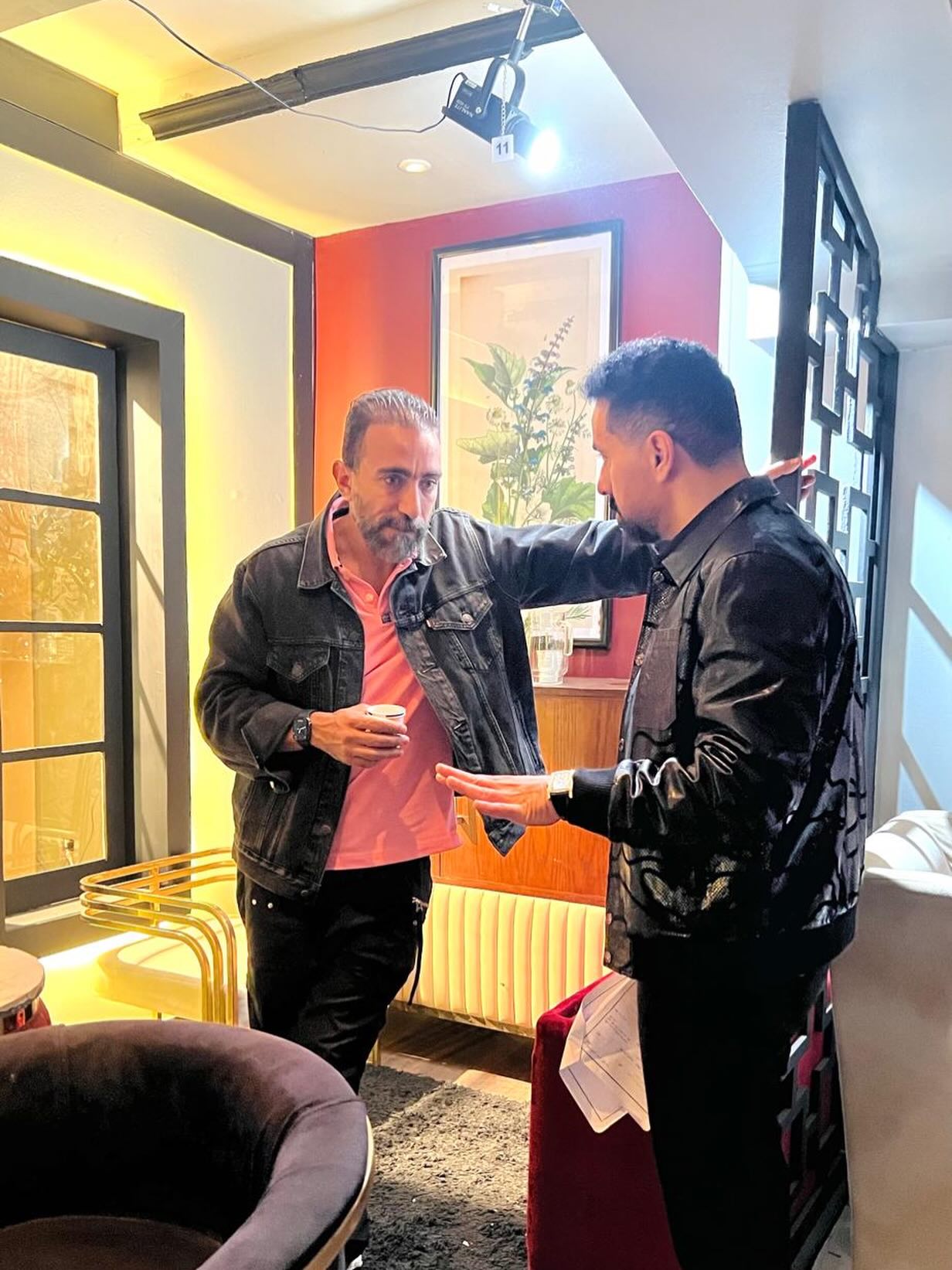 احمد عبد الله مع المخرج احمد عبد السلام فى كواليس علي كلاى احمد عبد الله مع المخرج احمد عبد السلام فى كواليس علي كلاى