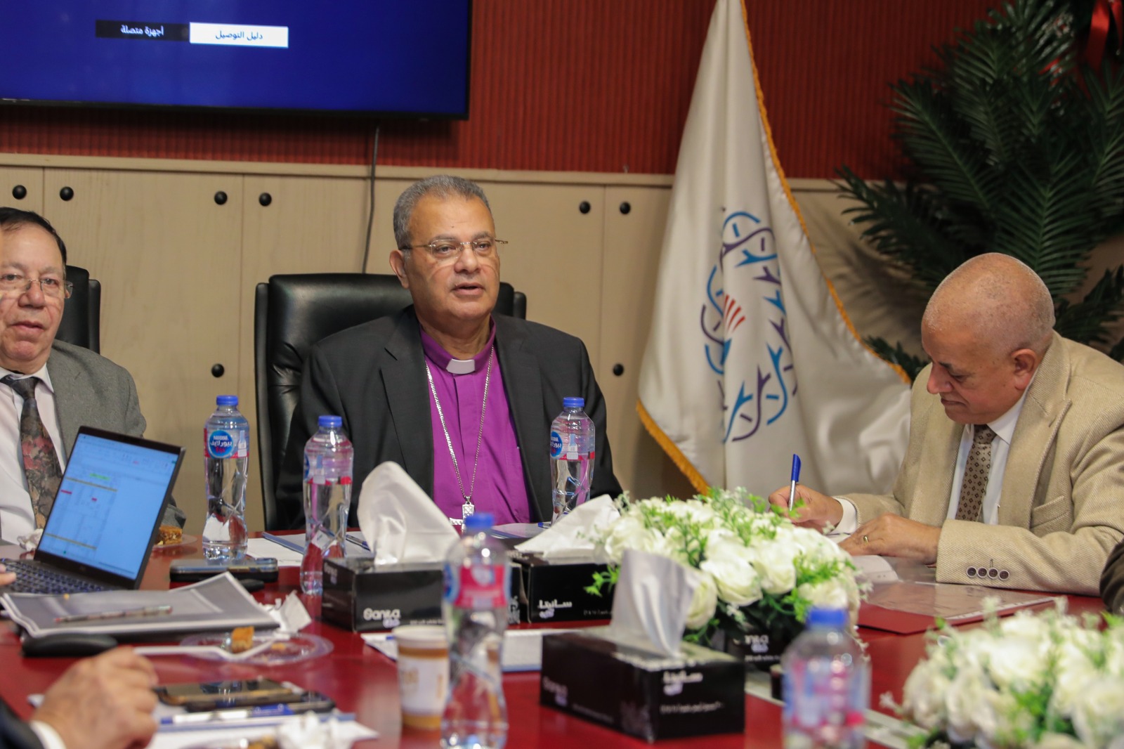 أندريه زكي خلال اجتماع المجلس الإنجيلي العام