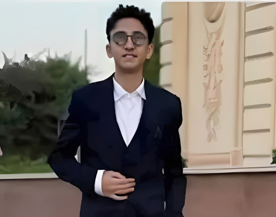 ادهم عاطف طالب مدرسة STEM ادهم عاطف طالب مدرسة STEM