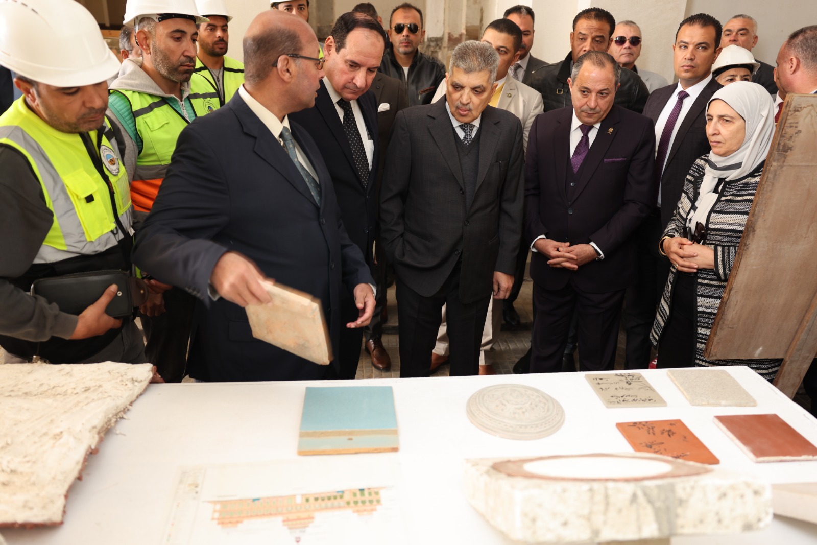 الاطلاع ع الرسومات الاطلاع ع الرسومات