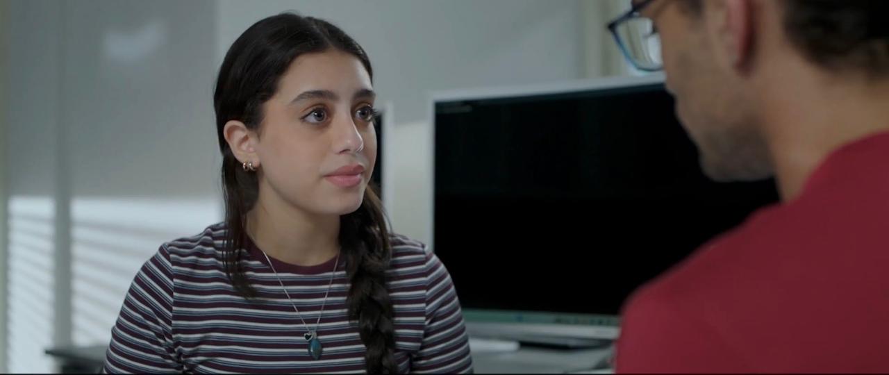 ياسمينا العبد تساعد يوسف رأفت في سداد ديونه في الحلقة الرابعه من مسلسل ميدترم (5)