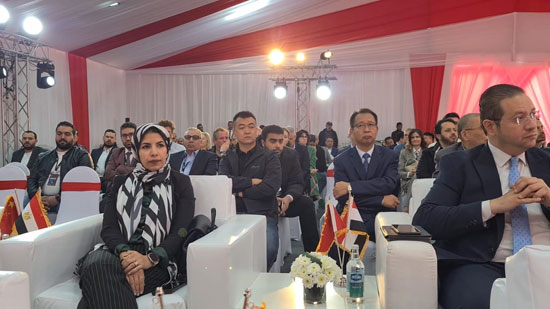 الحضور الحضور