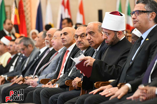 الوزراء والشخصيات العامة خلال ختام مسابقة القرآن الكريم