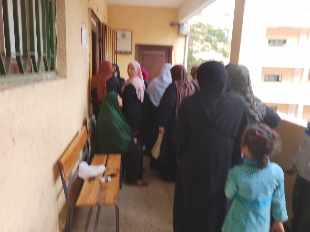 مشاركة نسائية كبيرة فى انتخابات البرلمان مشاركة نسائية كبيرة فى انتخابات البرلمان