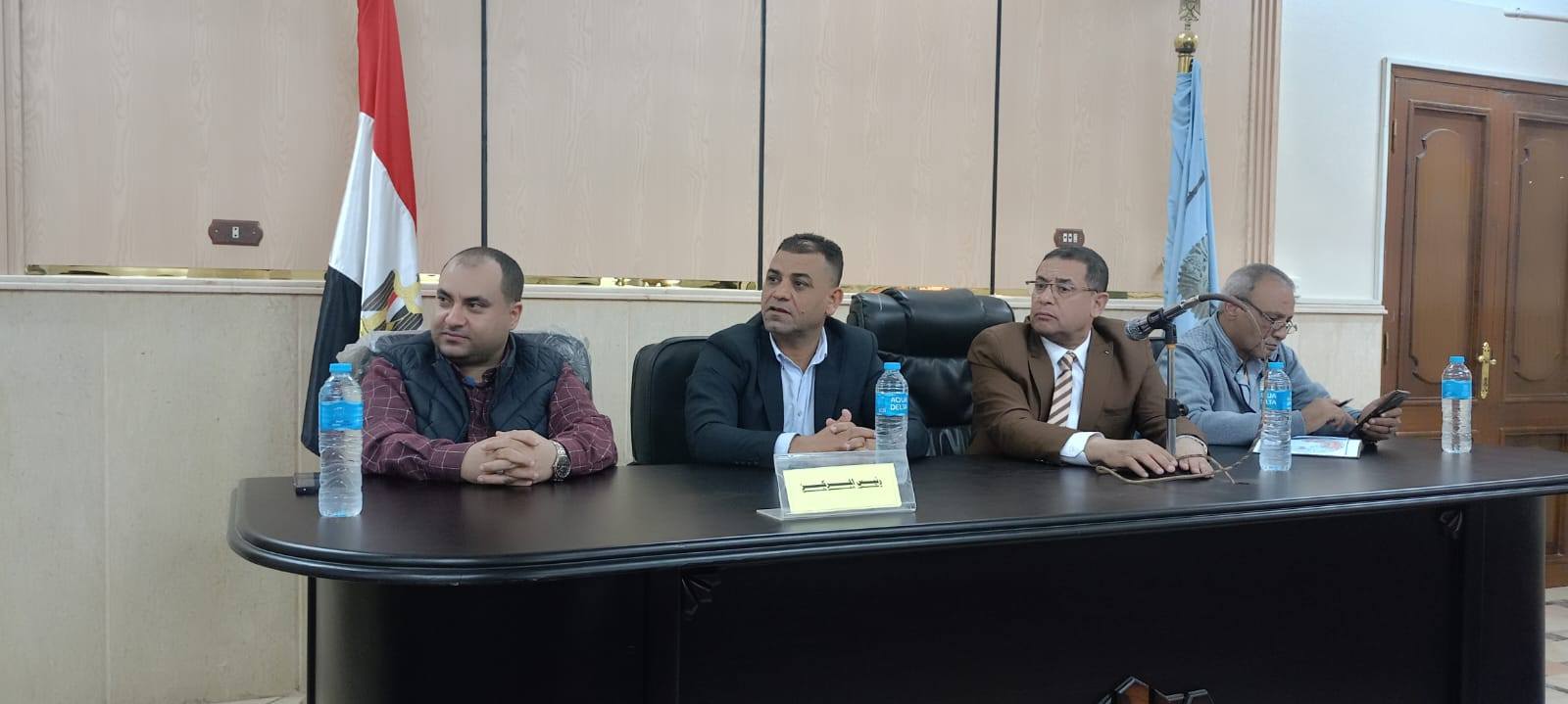 مناقشة بحث سبل تسريع الإجراءات المتخذة حيال المتغيرات غير القانونية مناقشة بحث سبل تسريع الإجراءات المتخذة حيال المتغيرات غير القانونية