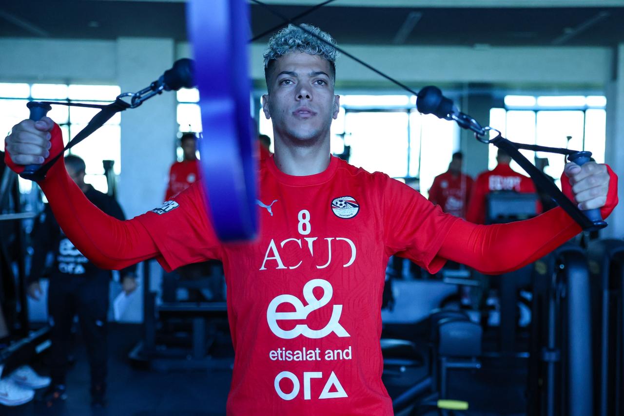 امام عاشور في تدريبات المنتخب الوطني امام عاشور في تدريبات المنتخب الوطني