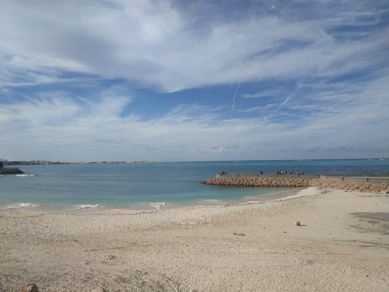 مشاهد خلابة على شواطئ مطروح مشاهد خلابة على شواطئ مطروح