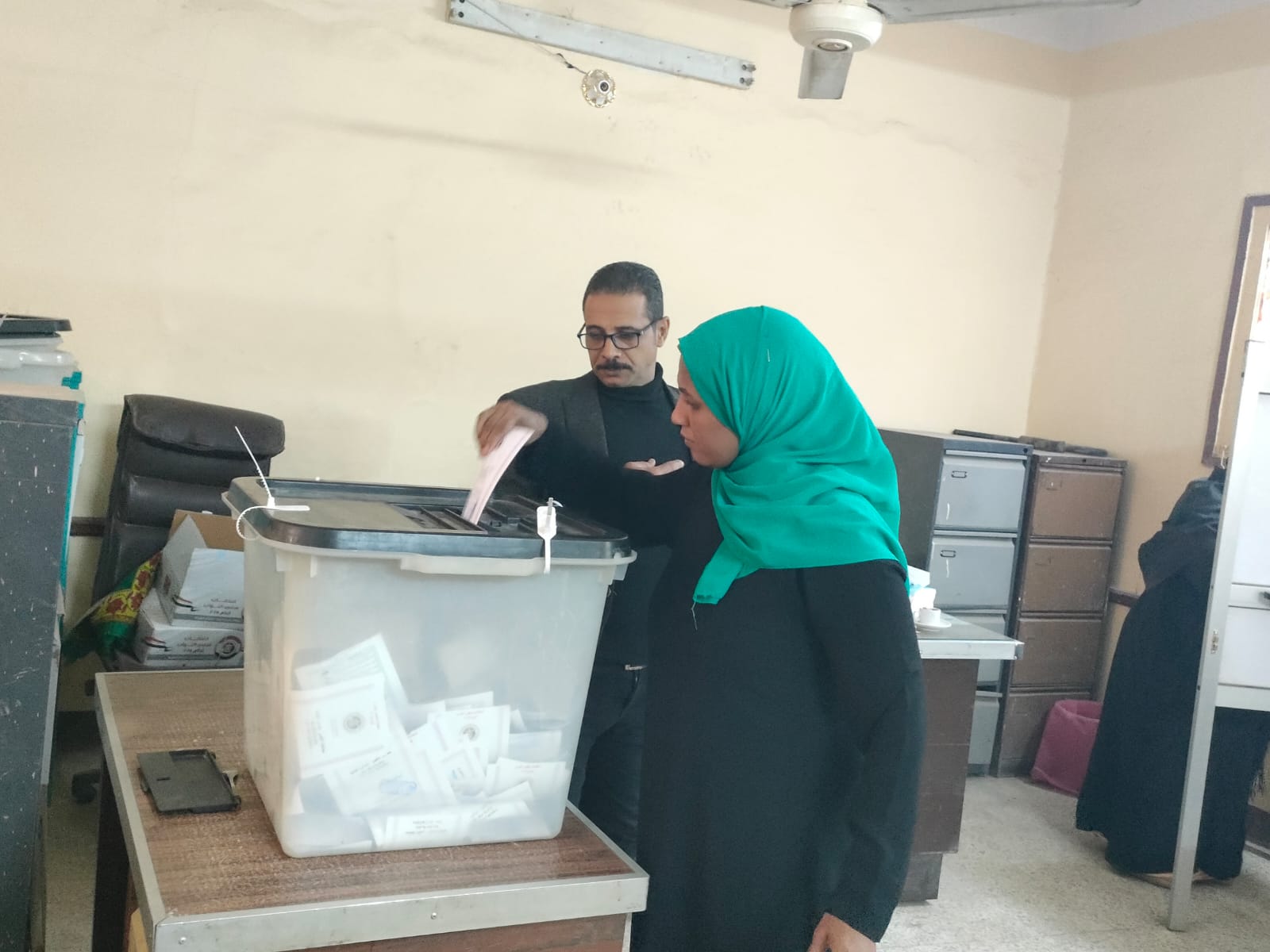 تزايد إقبال الناخبين على التصويت (5)