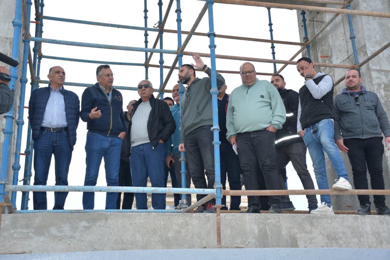 زيارة كامل أبو علي إلى استاد المصري