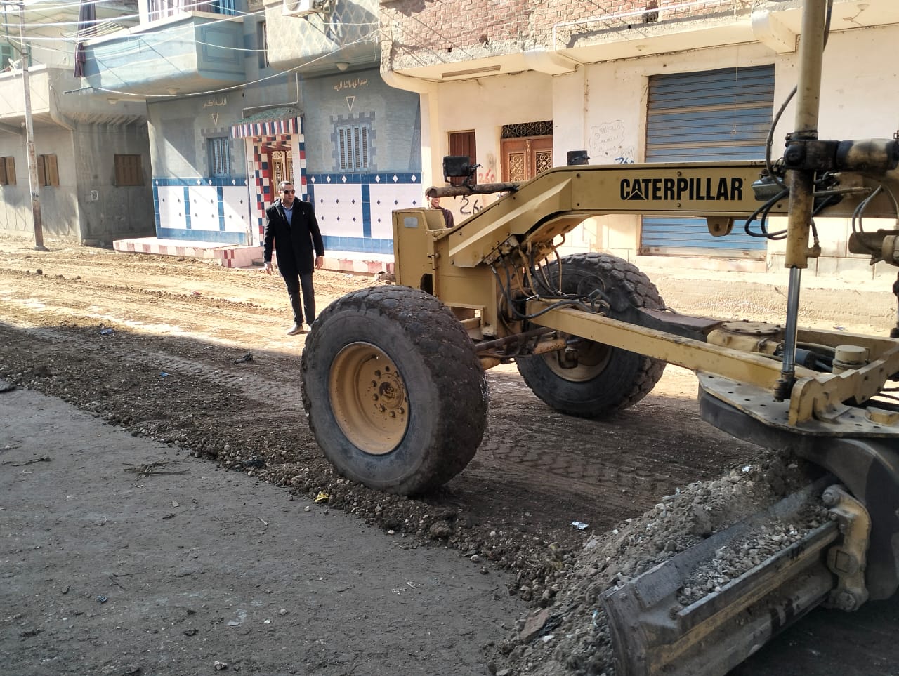 أعمال الرصف بعدد من شوارع فوه أعمال الرصف بعدد من شوارع فوه