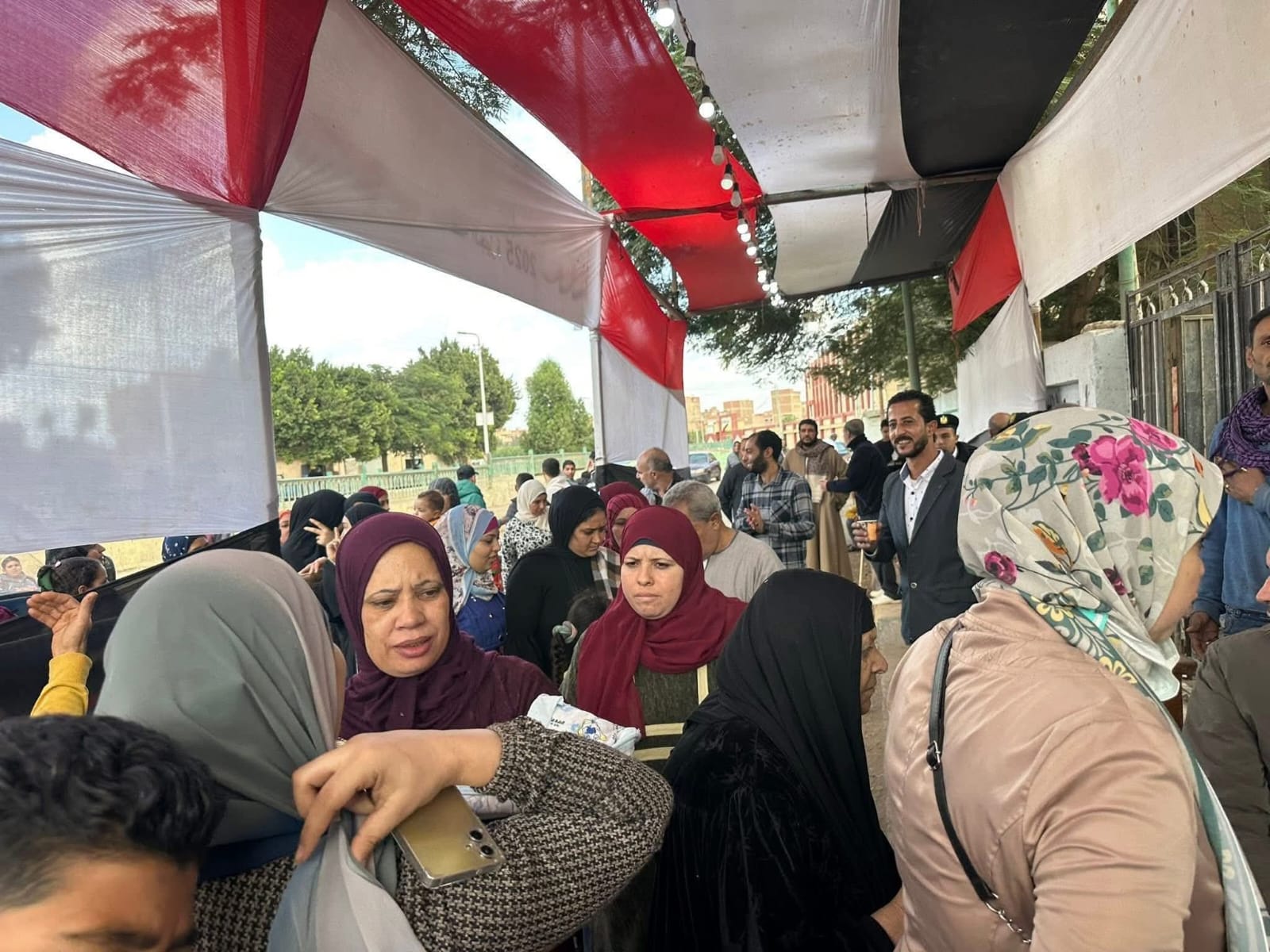 طوابير النساء في انتخابات النواب