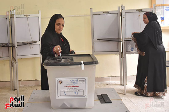 انتخابات-الاعادة-لمجلس-النواب-بالدقى-تصوير-حسن-محمد-11-12-2025-(2)