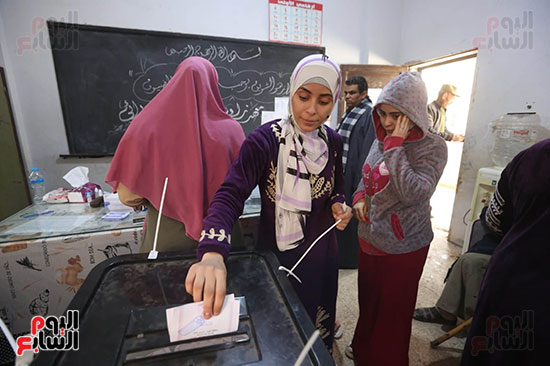 تصويت فى انتخابات النواب تصويت فى انتخابات النواب