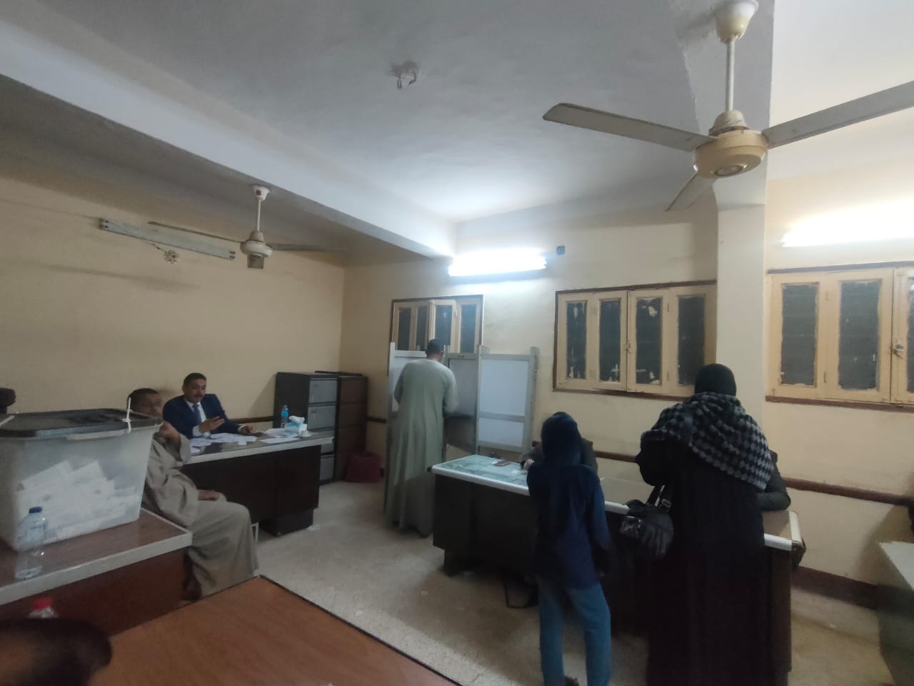 تزايد إقبال الناخبين على التصويت (6)