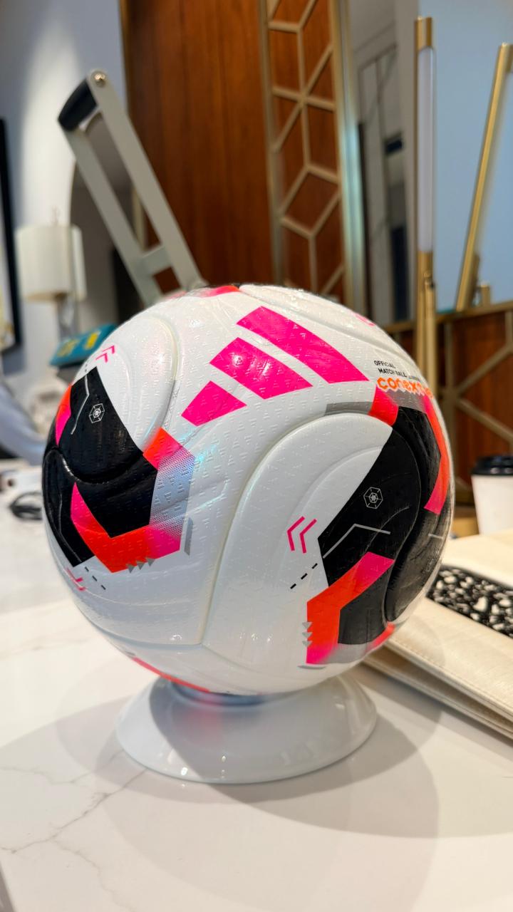 الكرة الرسمية لـ كأس الانتركونتيننتال الكرة الرسمية لـ كأس الانتركونتيننتال