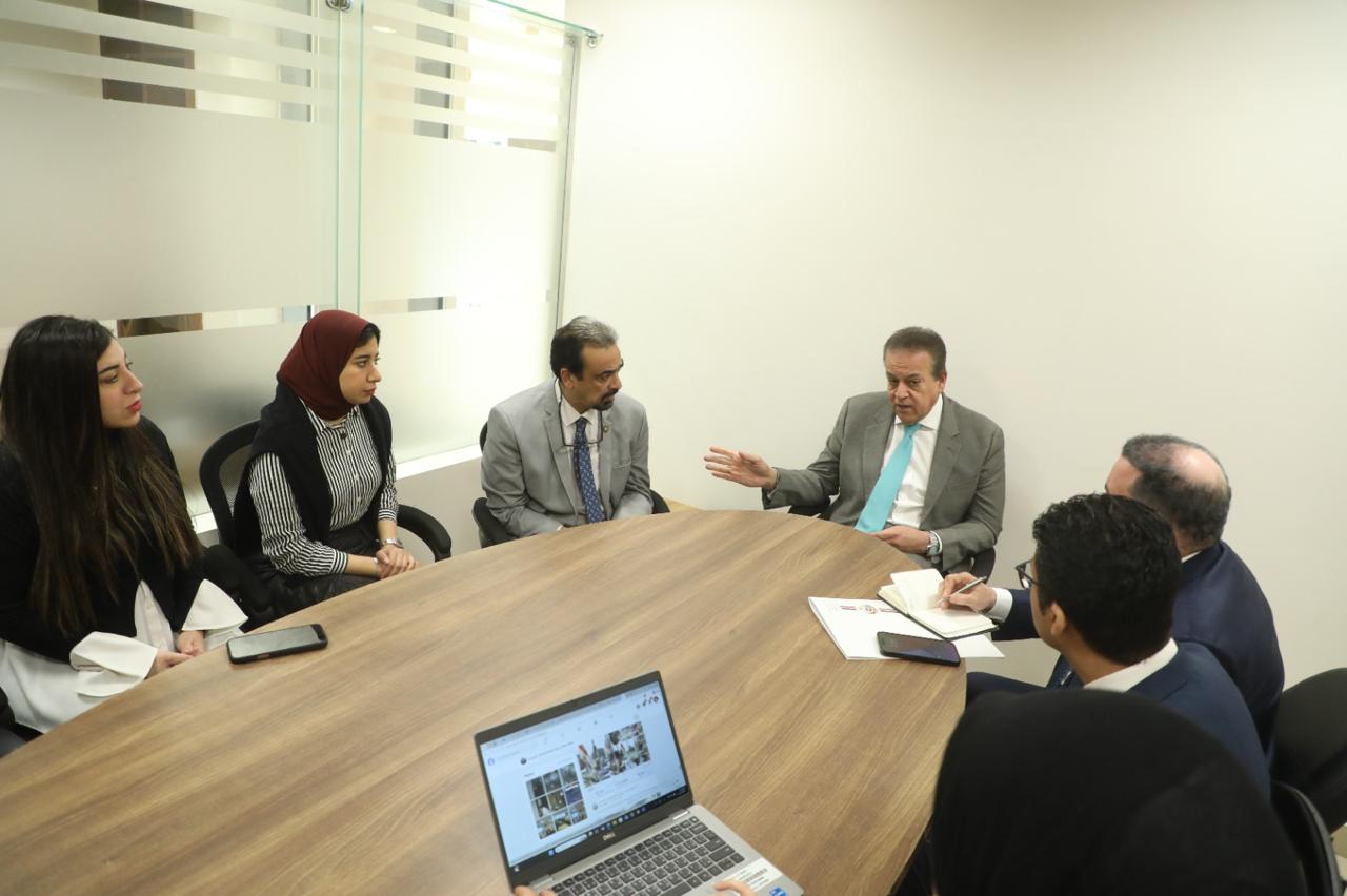 PHOTO-2025-12-11-16-17-41 PHOTO-2025-12-11-16-17-41