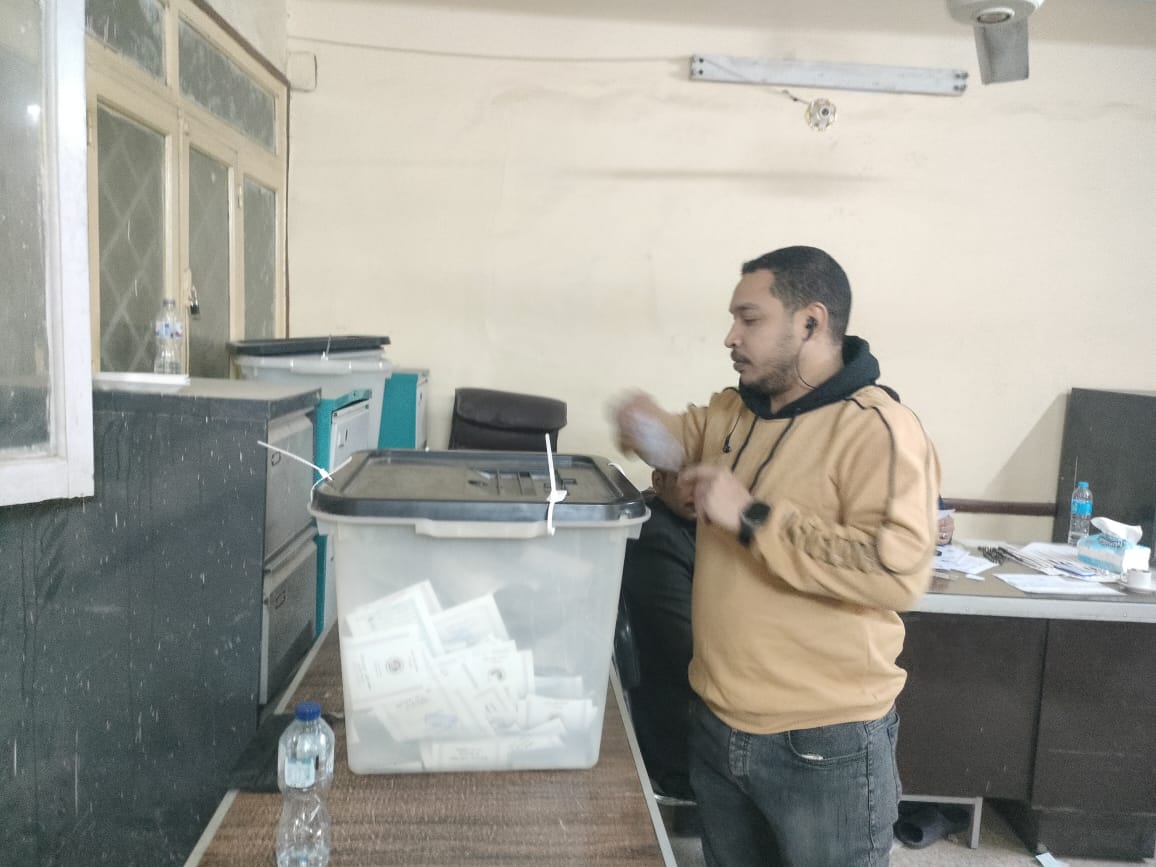 تزايد إقبال الناخبين على التصويت (9)