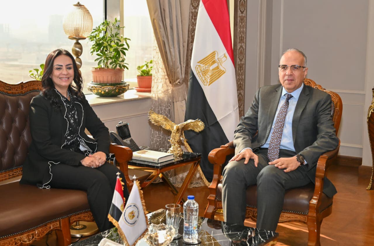 PHOTO-2025-12-12-09-33-44 PHOTO-2025-12-12-09-33-44