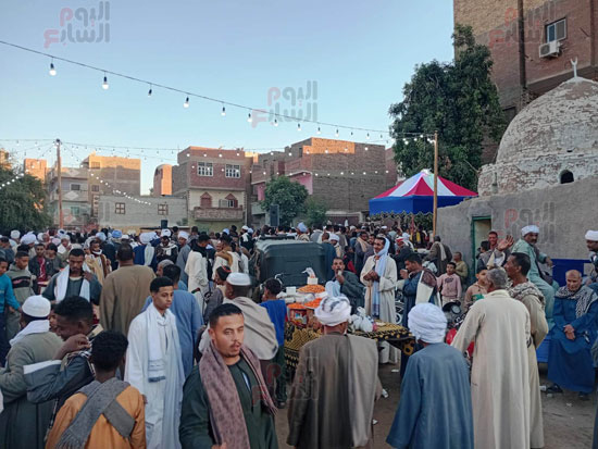 الشباب-في-قلب-الاحتفالات الشباب-في-قلب-الاحتفالات