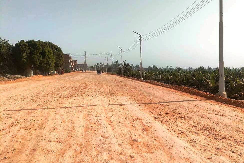 فرش التربة على الطرق فرش التربة على الطرق