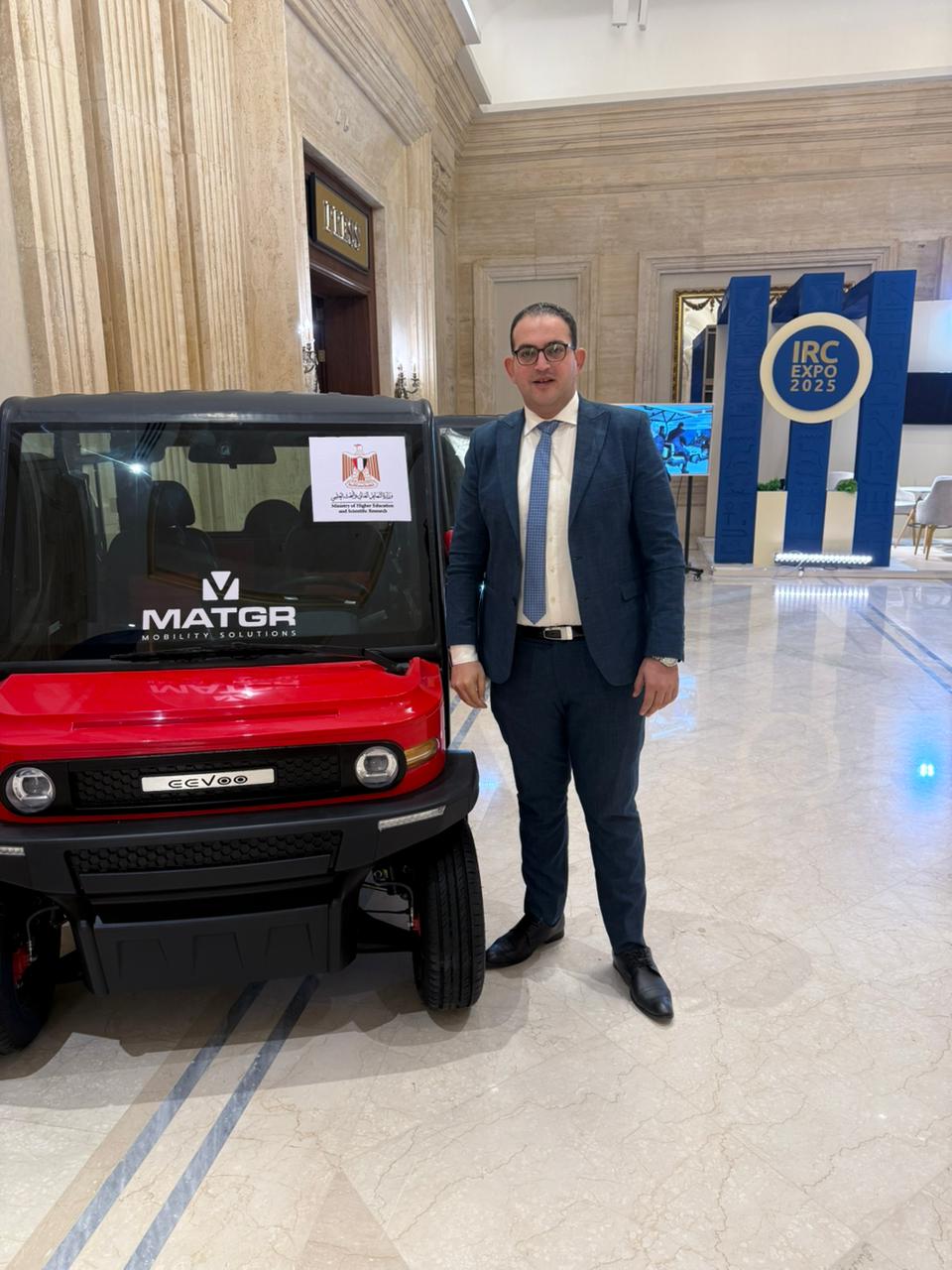 الزميل محمد صبحى والسيارة الكهربائية