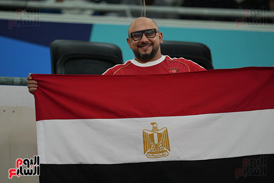 الجماهير المصرية تساند بيراميز (2)
