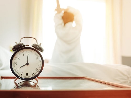 اسباب الاستيقاظ قبل المنبه اسباب الاستيقاظ قبل المنبه
