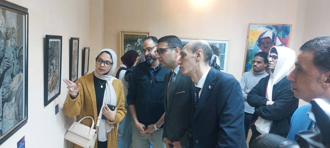 معرض تجربة شخصية ضمن مشروع المعارض الطوافة بالأقصر معرض تجربة شخصية ضمن مشروع المعارض الطوافة بالأقصر