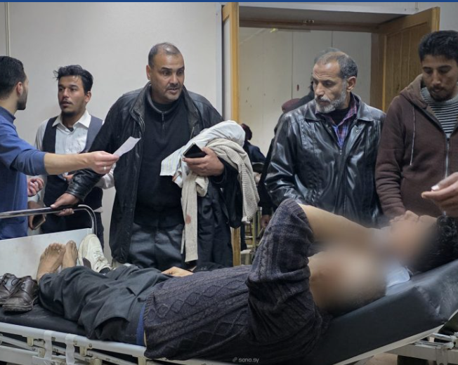 مصابين يتلقون العلاج