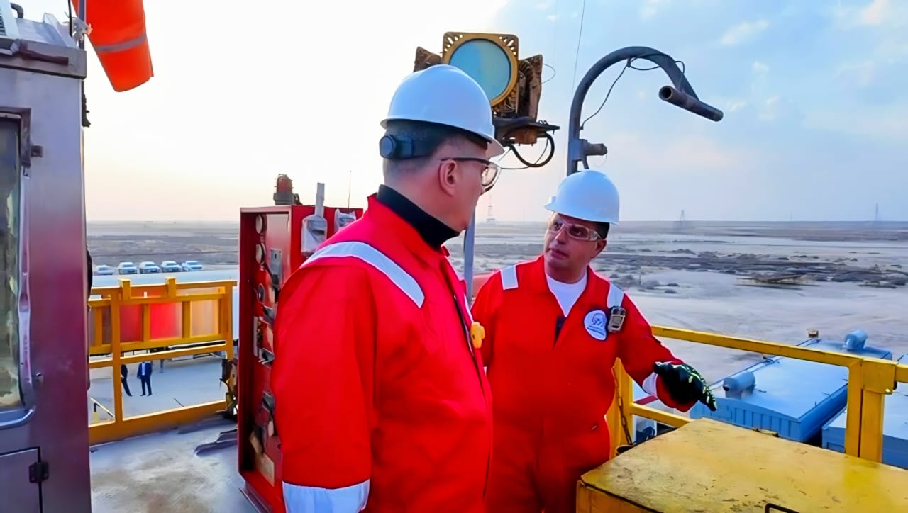 7df06299-f1fe-412c-b237-f2165071d67e