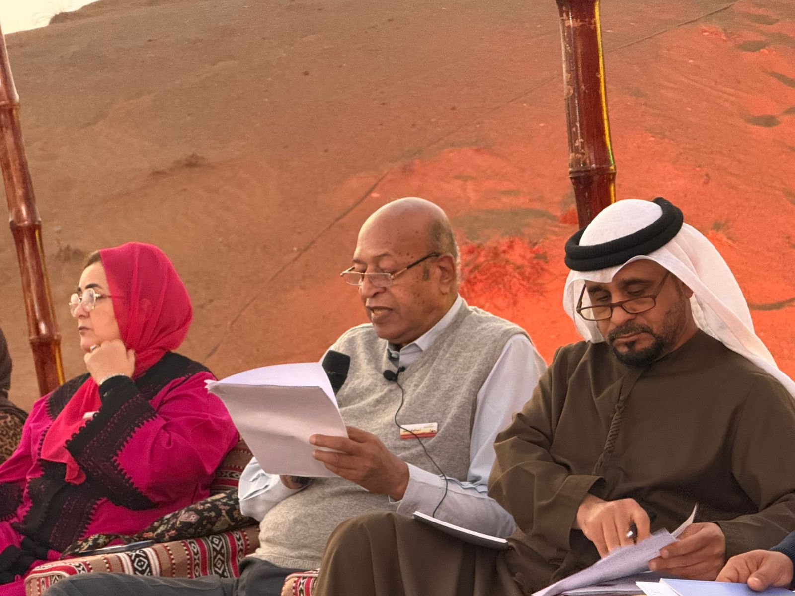 b8e82393-8ac2-415a-9afc-94abdb462ecd