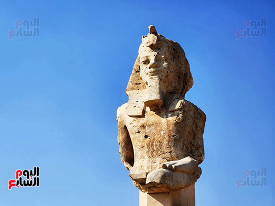 تنصيب-تمثال-أمنحتب-الثالث-بإرتفاع-14.5-متر تنصيب-تمثال-أمنحتب-الثالث-بإرتفاع-14.5-متر