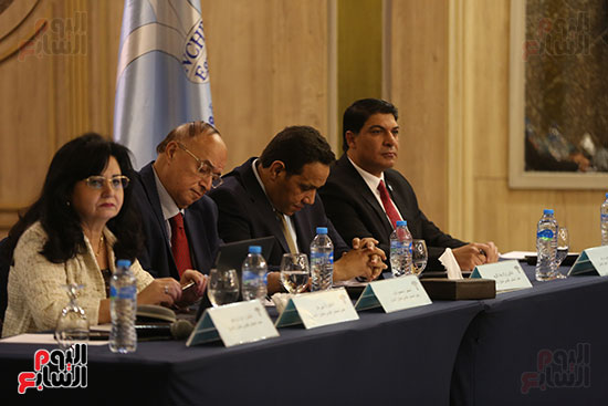 مؤتمر-المجلس-القومي-لحقوق-الإنسان-الخاص-بتقديم-تقريره-السنوي-الثامن-عشر-(3)