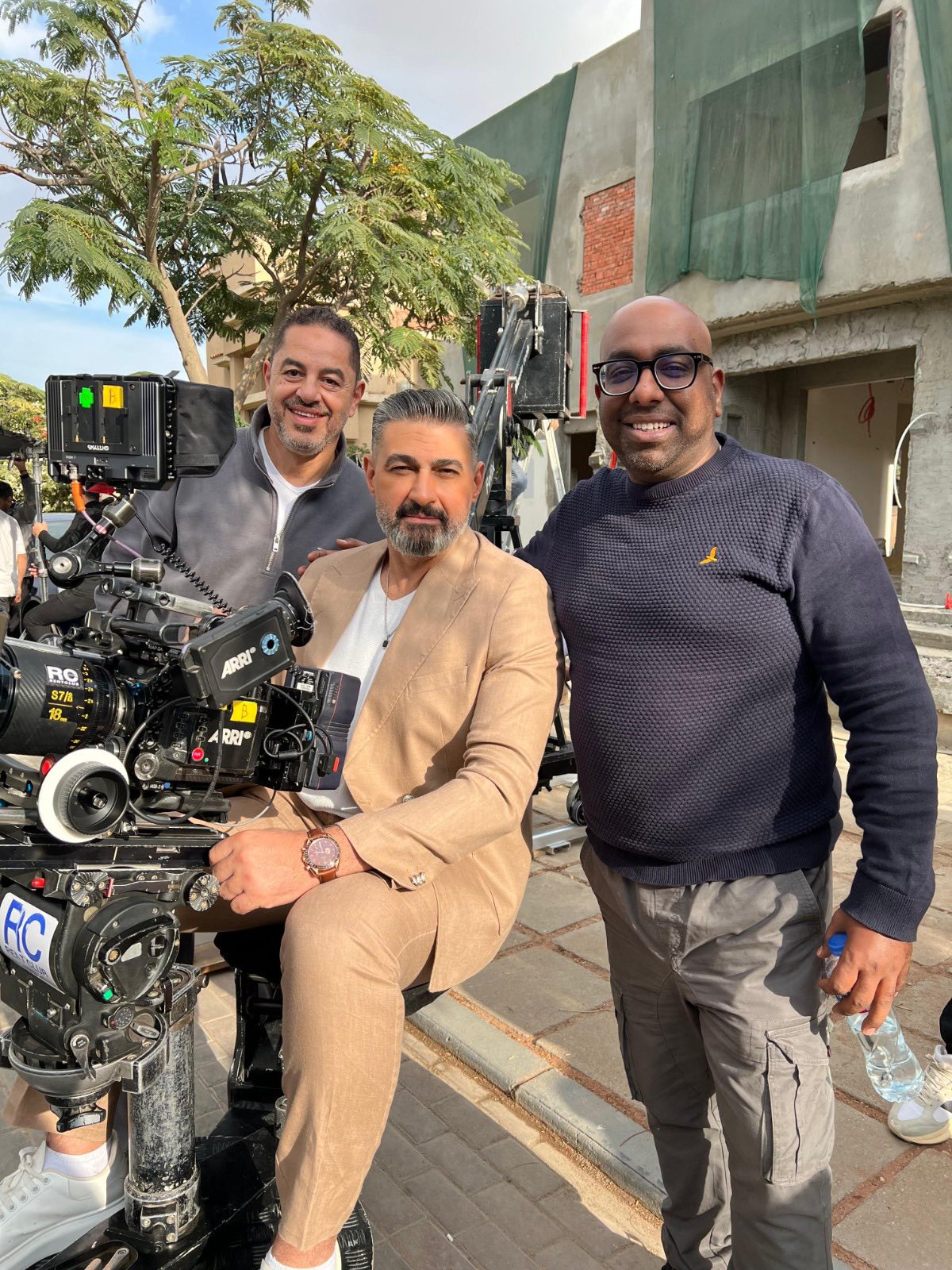 ياسر جلال وفريق عمل مسلسل كلهعم بيحبوا مودي ياسر جلال وفريق عمل مسلسل كلهعم بيحبوا مودي