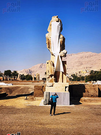 تمثال-مميز-للملك-أمنحتب-الثالث-قبل-افتتاحه-رفعه-بالمعبد تمثال-مميز-للملك-أمنحتب-الثالث-قبل-افتتاحه-رفعه-بالمعبد