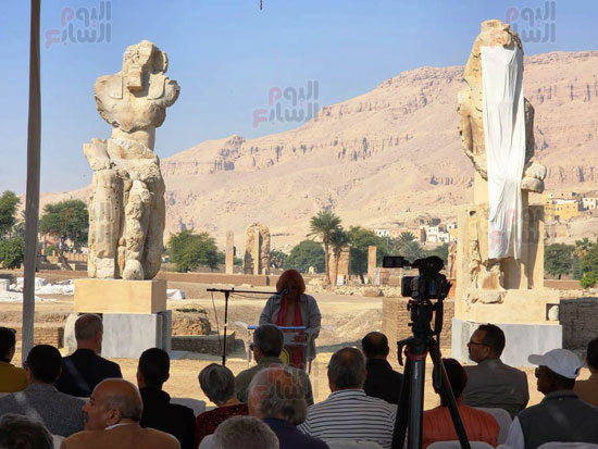 تنصيب-تماثيل-الملك-أمنحتب-الثالث-في-معبد-ملايين-السنين-بالبر-الغربى-(7)