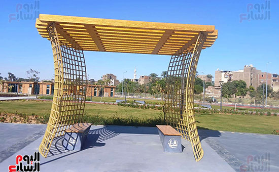 مظلات للزائرين مظلات للزائرين