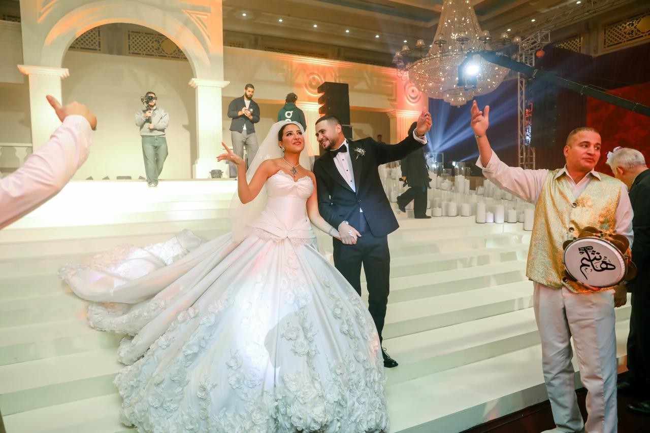 6df8b470-b448-46b6-b768-36fd766e0850