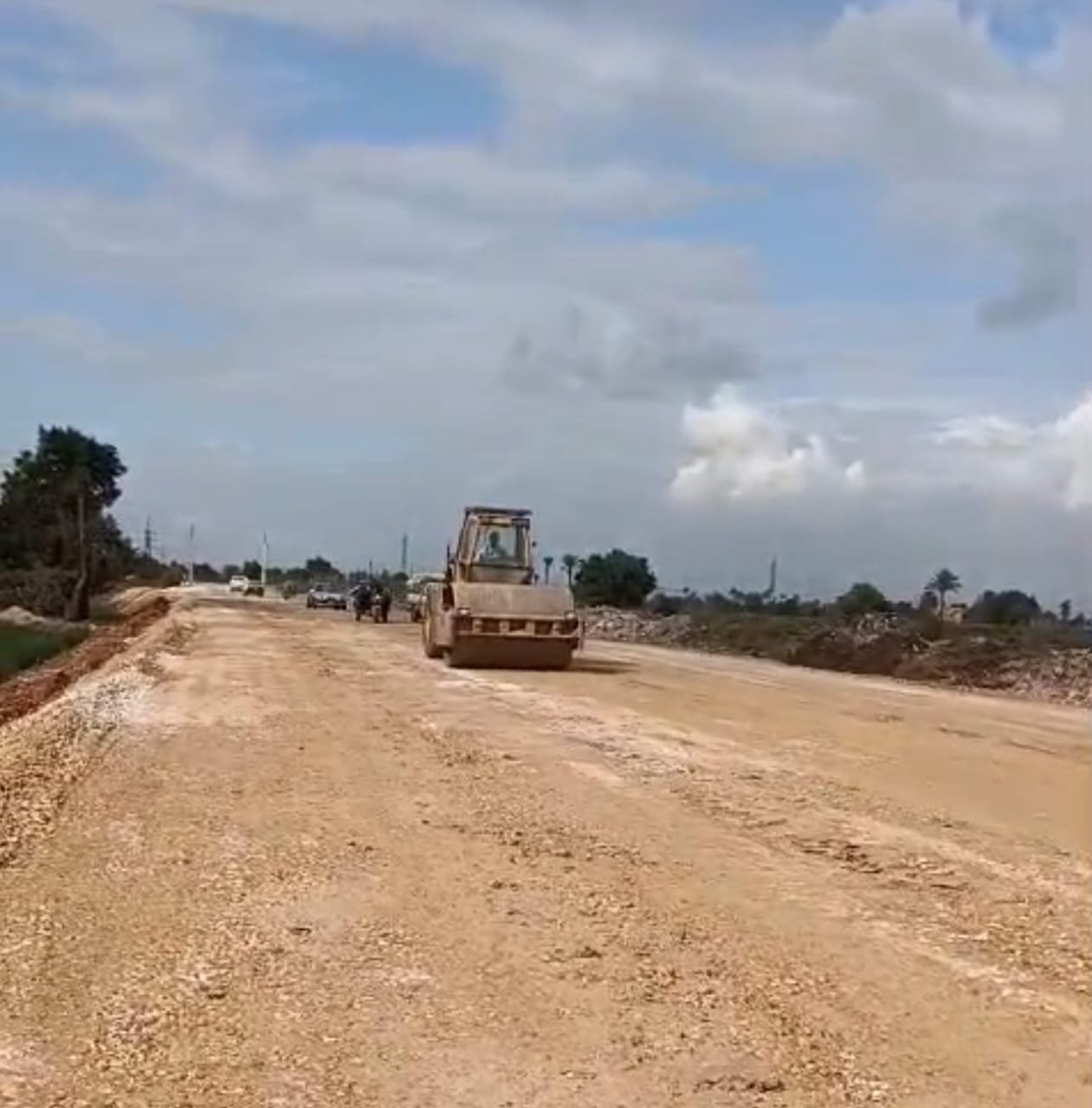 رصف طريق المريوطية نطاق مراكز أوسيم ومنشأة القناطر رصف طريق المريوطية نطاق مراكز أوسيم ومنشأة القناطر