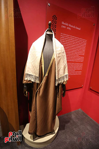 ملابس الشيخ مصطفى إسماعيل