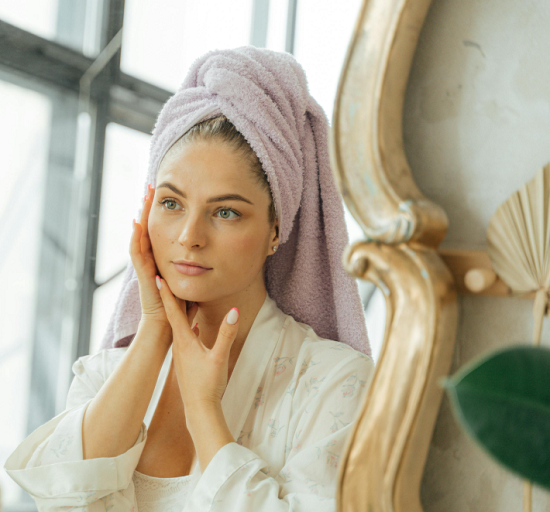 العناية بالبشرة