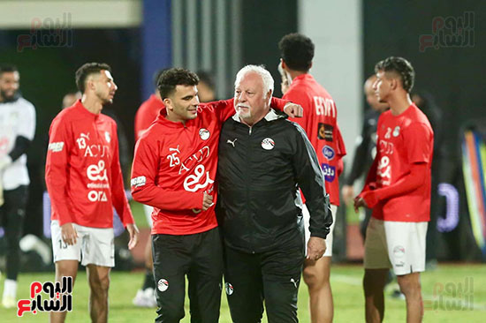 تدريبات المنتخب اليوم باستاد القاهرة تدريبات المنتخب اليوم باستاد القاهرة