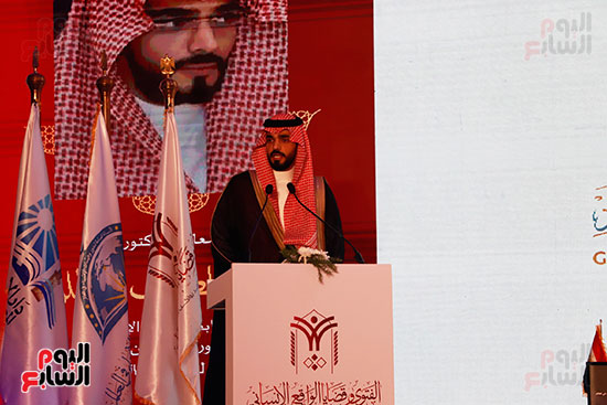 عبداللطيف المطلق وكيل رابطة العالم الاسلامي