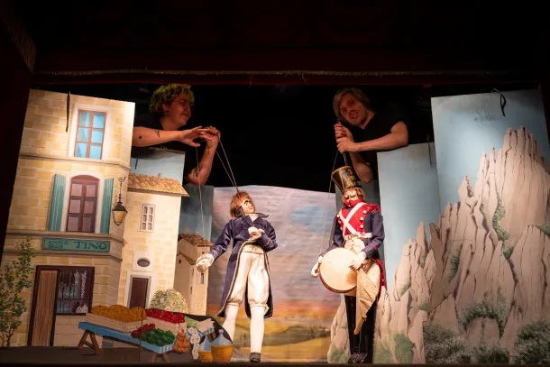 تقليد بروكسل للدمى