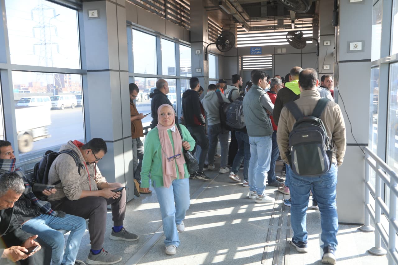 الأتوبيس الترددى