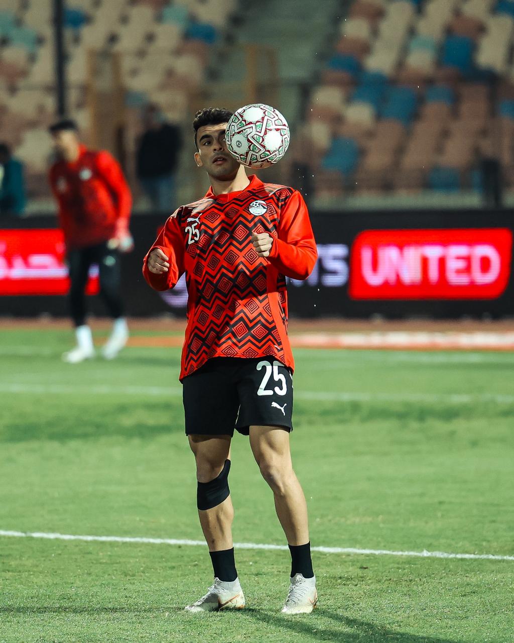 إحماء منتخب مصر (1)