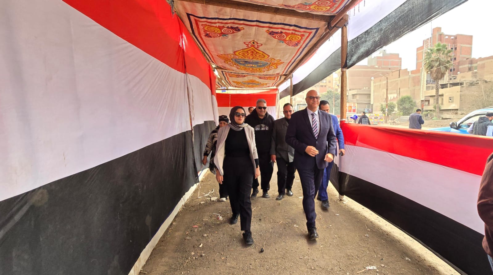 جانب من جولة المحافظ (1)