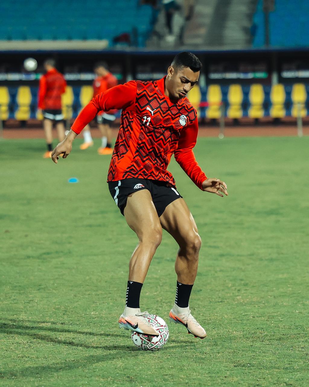 إحماء منتخب مصر (4)