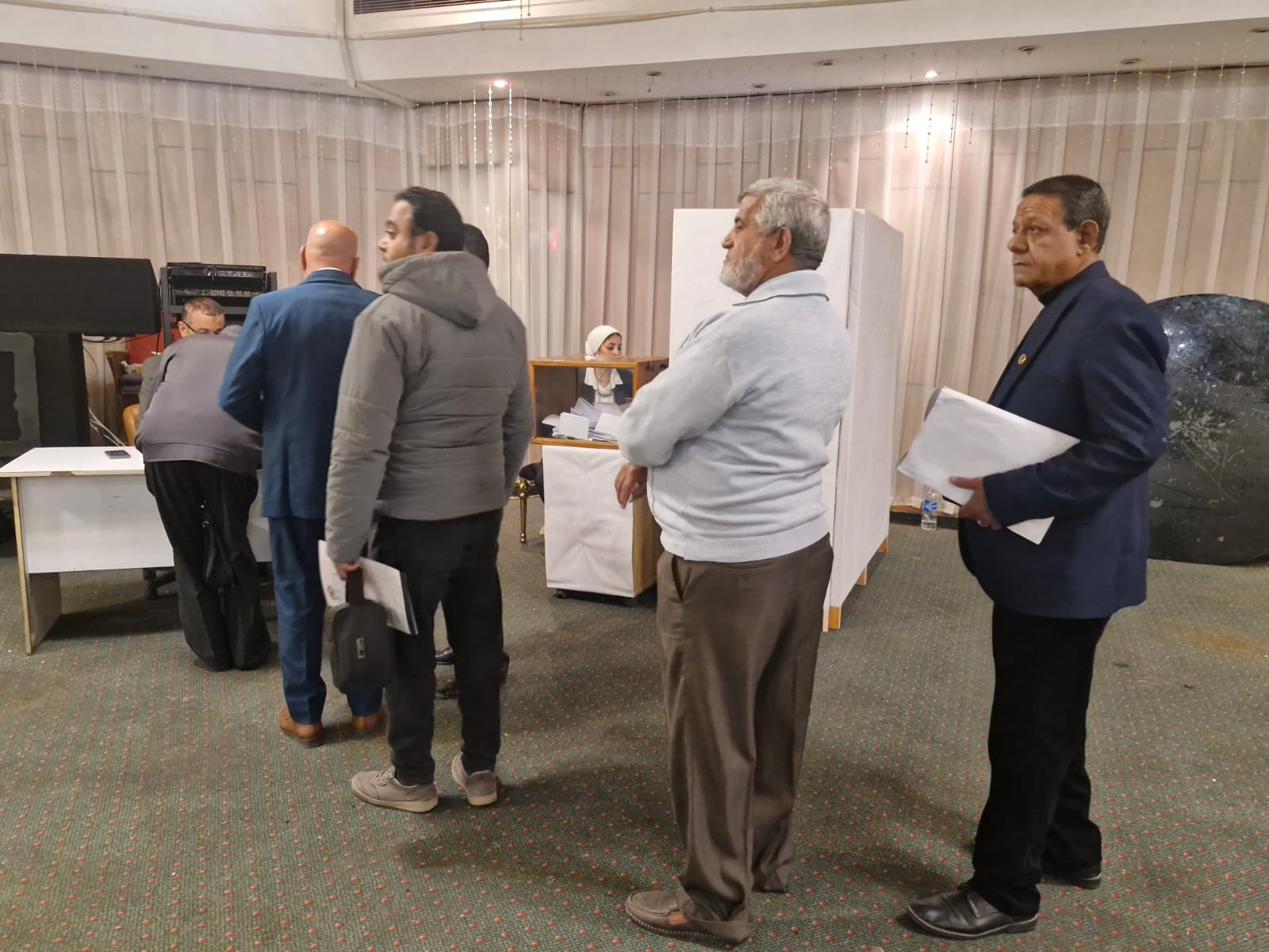 التصويت الالكترونى لاختيار نقيب التطبيقيين التصويت الالكترونى لاختيار نقيب التطبيقيين